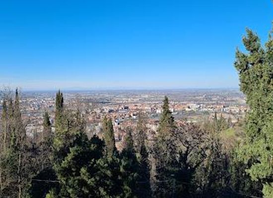 italy/bologna/landmark/via-di-san-luca-portico-di-s-luca