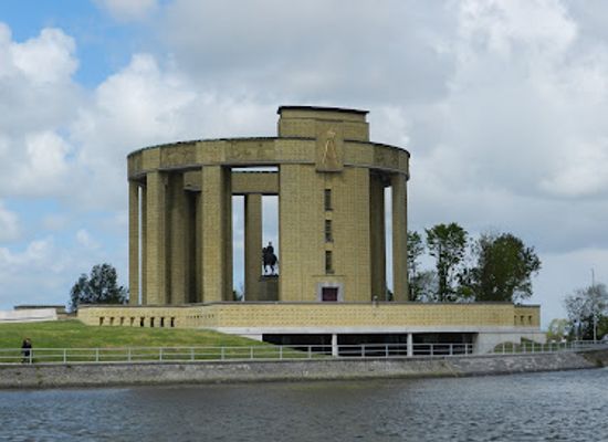 belgium/nieuwpoort/landmark/west-front-newport