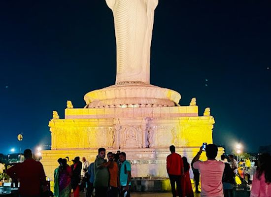 india/hyderabad/hussain-sagar/landmark/hussain-sagar-lake