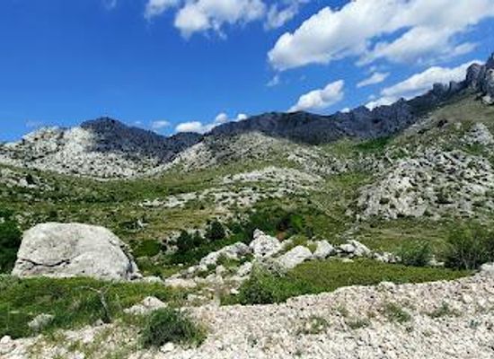 croatia/lika/landmark/majstorska-cesta-pocetak