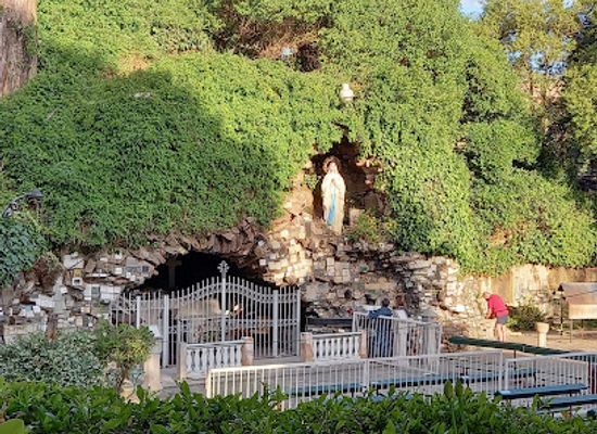 argentina/mar-del-plata/landmark/our-lady-of-lourdes-grotto