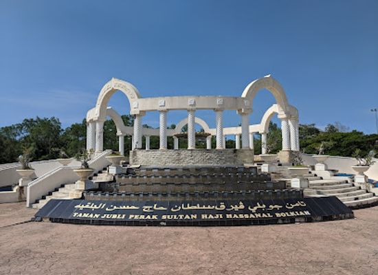 brunei/bangar/landmark/taman-jubli-perak
