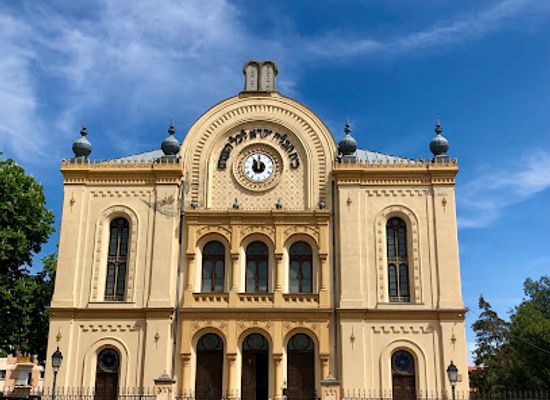 hungary/pecs/landmark/pecs-synagogue