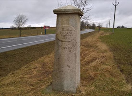 czechia/bohemia/landmark/the-historic-provincial-boundary-stone-bohemia-moravia