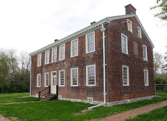 illinois/northwestern-illinois/landmark/jarrot-mansion-state-historic-site