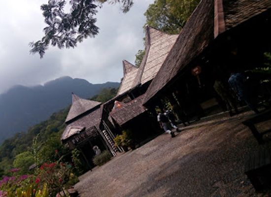 malaysia/east-malaysia/landmark/malay-house