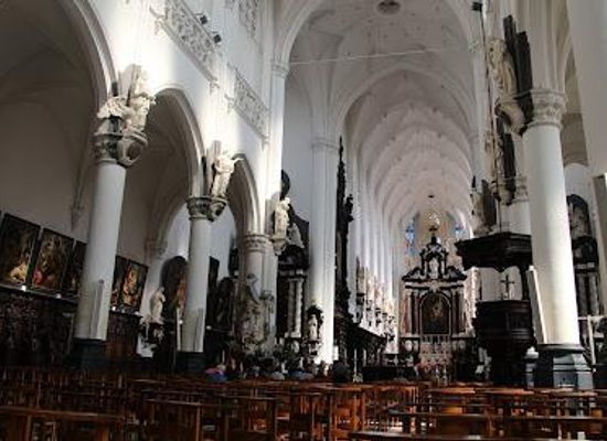 belgium/land-of-waas/landmark/st-paul-s-church
