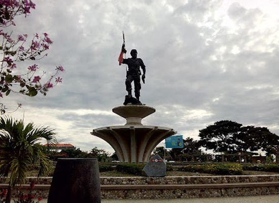 timor-leste/ermera/landmark/statua-presidente-nicolau-lobato