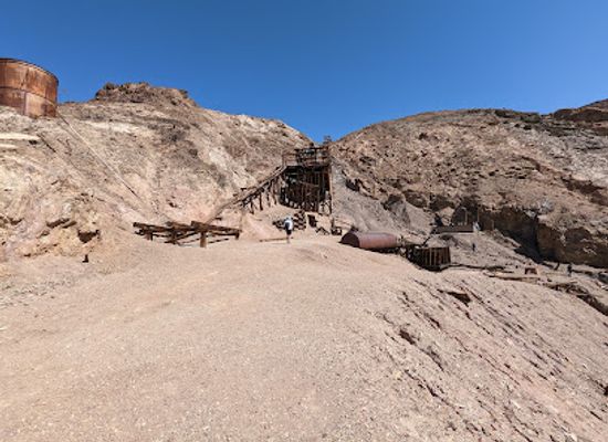 california/death-valley-national-park/landmark/keane-wonder-mine