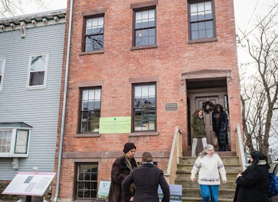 new-york/capital-district/landmark/underground-railroad-education-center