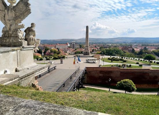 romania/alba/landmark/the-southern-gate-of-the-apulum-roman-fort