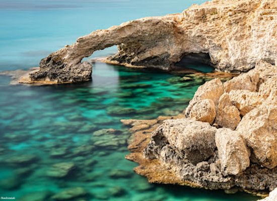 cyprus/nissi-beach/landmark/bridge-of-love
