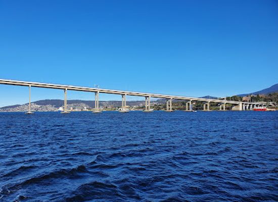 australia/hobart/landmark/lady-nelson-tall-ship