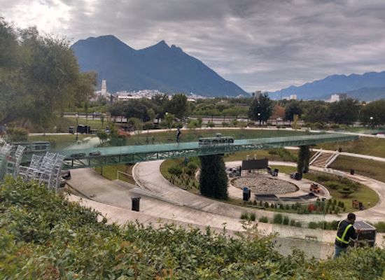 mexico/monterrey/fundidora-park/landmark/fundidora-paseo-de-la-mujer-park