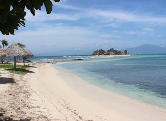 honduras/cayos-cochinos/landmark/cayos-cochinos-divers