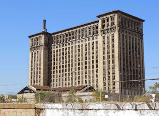 michigan/detroit/corktown/landmark/michigan-central