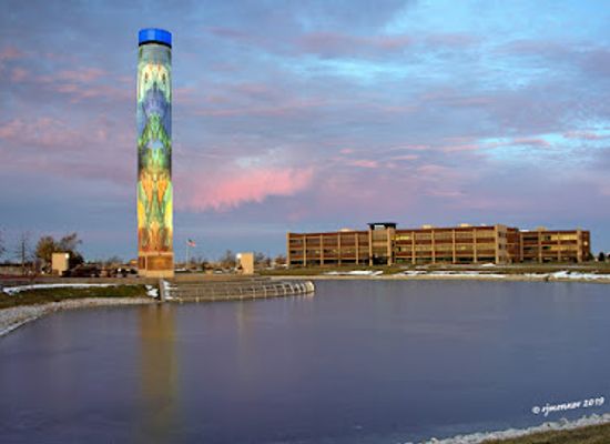 iowa/west-des-moines/landmark/paragon-prairie-tower