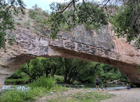 wyoming/green-river-basin/landmark/ayres-natural-bridge-park