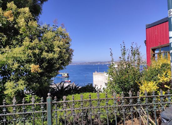chile/valparaiso/cerro-concepcion/landmark/mirador-paseo-gervasoni