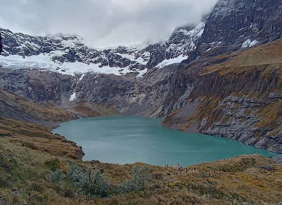 ecuador/southeast-oriente/landmark/laguna-amarilla
