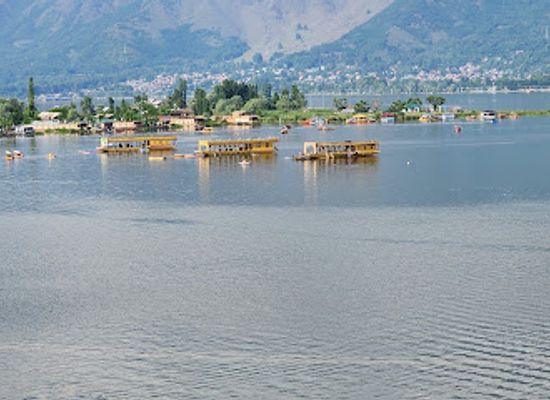 india/kashmir-great-lakes/landmark/hari-parbat