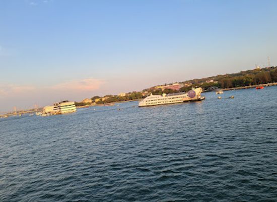 india/panaji/landmark/cruises-in-goa