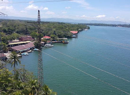 guatemala/rio-dulce/landmark/puente-de-rio-dulce