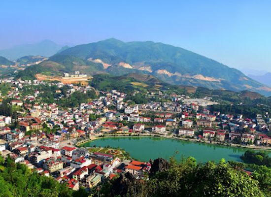 vietnam/sapa/landmark/sa-pa-lake