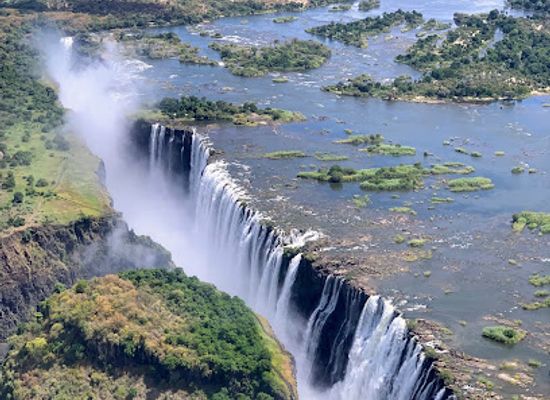 zambia/zambezi-basin/landmark/mosi-oa-tunya-national-park