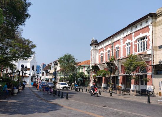 indonesia/semarang/old-town-semarang/landmark/spot-foto