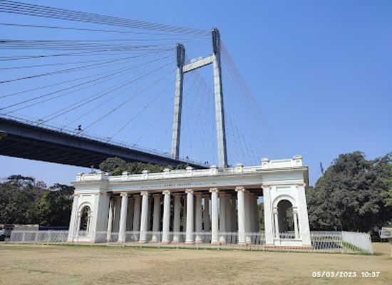 india/kolkata/landmark/james-prinsep-monument