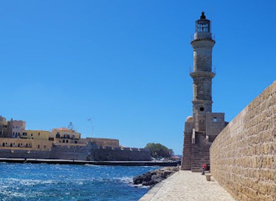 greece/crete/landmark/lighthouse-of-chania