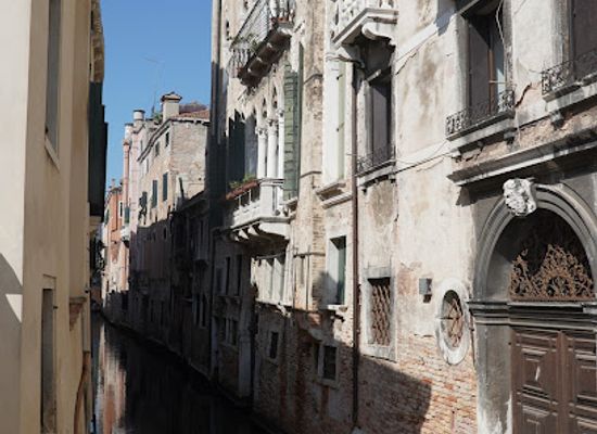 italy/venice/santa-croce/landmark/sestiere-santa-croce