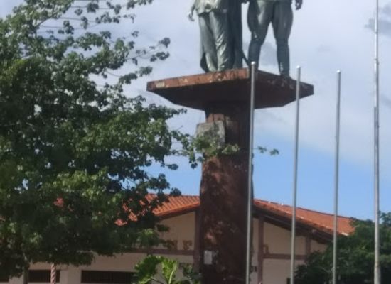 bolivia/chiquitania/landmark/monumento-a-los-tres-presidentes-chiquitanos