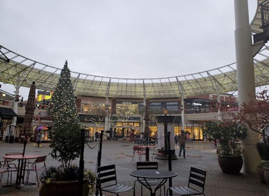 washington/redmond/landmark/locust-cider-redmond