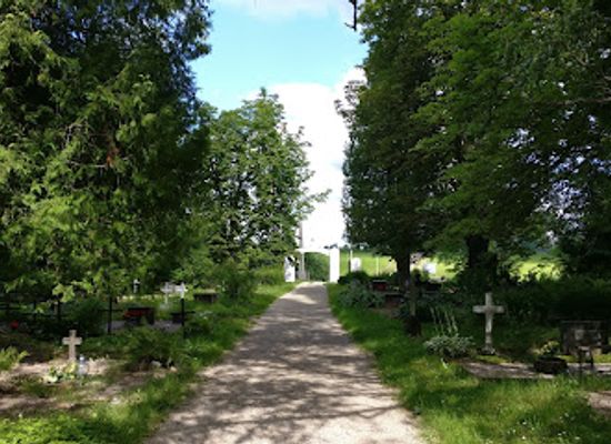 estonia/valga-county/landmark/urvaste-kalmistu