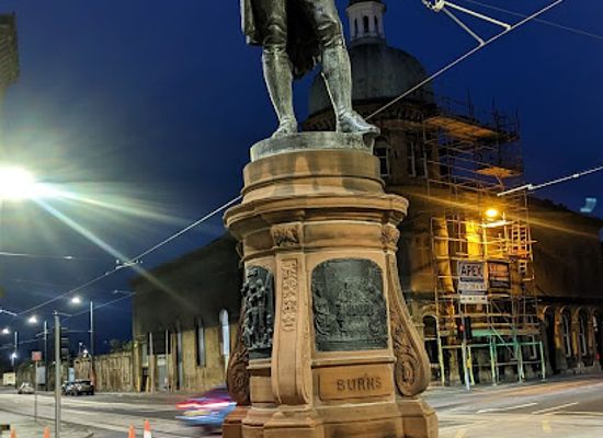 united-kingdom/edinburgh/leith/landmark/robert-burns-statue