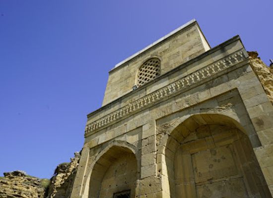 azerbaijan/karabakh-region/landmark/diri-baba-mausoleum