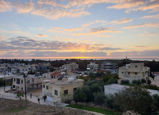 cyprus/kato-paphos/landmark/fabrika-hill-panoramic-viewing-platform