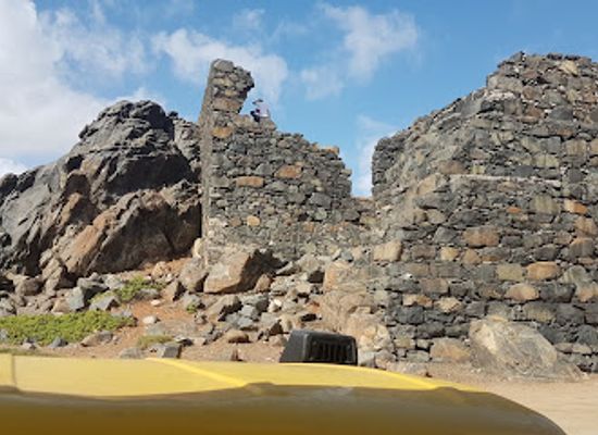 aruba/santa-cruz/landmark/bushiribana-gold-smelter
