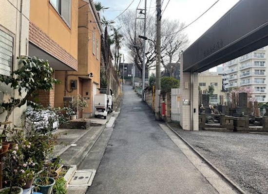 japan/iki/landmark/anzenji-zaka-slope
