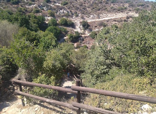 cyprus/paphos-district/landmark/kremiotis-waterfall