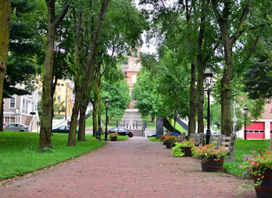 rhode-island/providence/downtown-providence/landmark/roger-williams-national-memorial