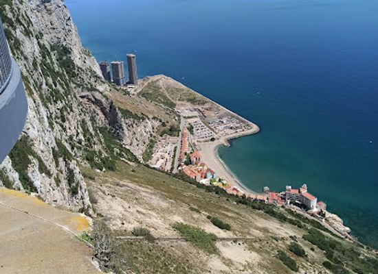 gibraltar/upper-rock-nature-reserve/landmark/top-rock-cafe