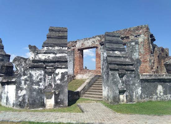 indonesia/banten/landmark/kaibon-palace