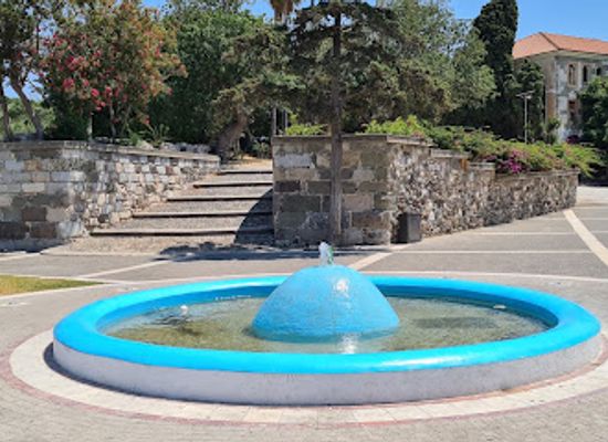 greece/dodecanese/landmark/fountain-space