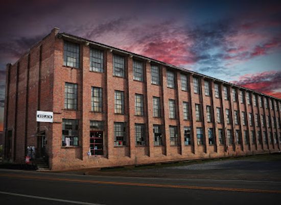 mississippi/tupelo/landmark/relics-antique-marketplace