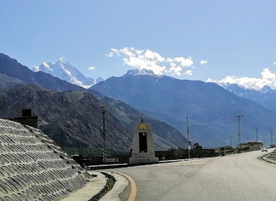 pakistan/gilgit/landmark/nha-bridge-monument-nad-e-ali-chowk