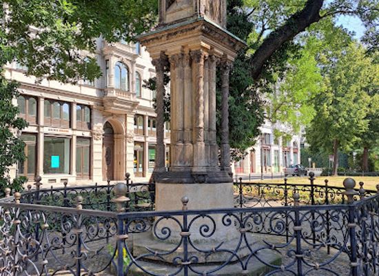 germany/leipzig/landmark/altes-bach-denkmal
