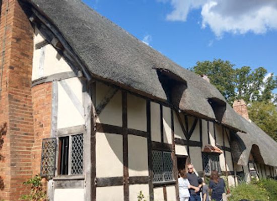 united-kingdom/stratford-upon-avon/attraction/anne-hathaway-s-cottage-2